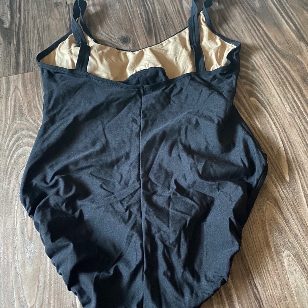 💕Women Black One-Piece Swimsuit - Picture 2 of 4